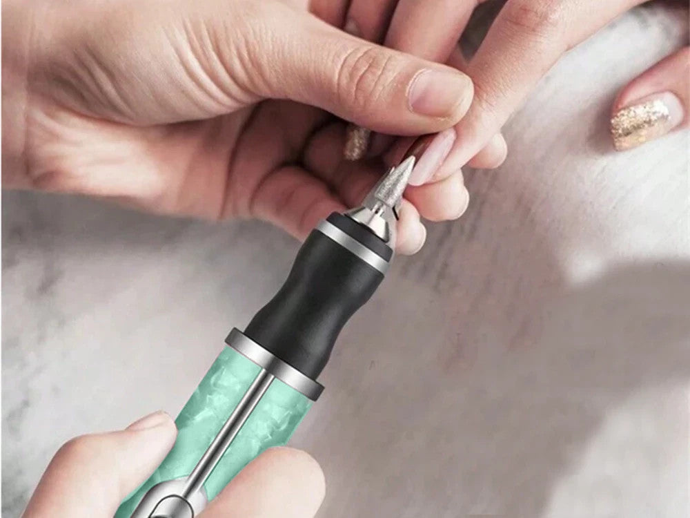 Nagelfräser Maniküre Pediküre Set 💅 USB-C Wiederaufladbar Akku 5 Aufsätze