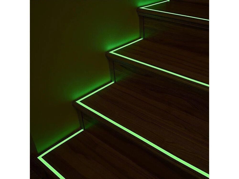 Leuchtklebeband 3 m × 2 cm Neon Grün – fluoreszierend, nachleuchtend, selbstklebend und zuschneidbar