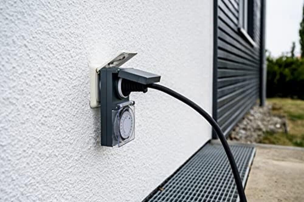 Brennenstuhl MZ 44 IP44 Mechanische Zeitschaltuhr – Timer Steckdose für Innen & Außen