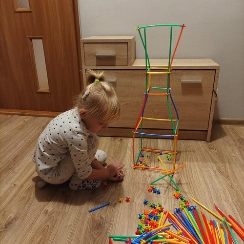 Konstruktionsspielzeug 408-tlg – Strohhalm Baukasten mit Verbindern | Kreatives Steckspiel für Kinder ab 3 Jahren