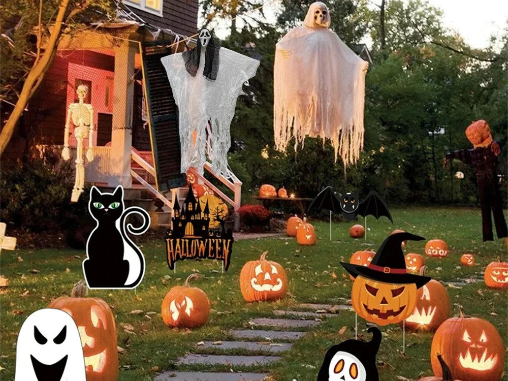 Halloween Hängedekoration 90 cm–Gruseliges Gespenst mit Maske &flatterndem Stoff