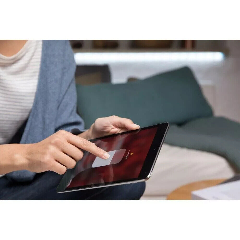 LEDVANCE Smart+ E27 Multicolor 8,5W WLAN Bluetooth Glühbirne – RGBW, Alexa & Google kompatibel