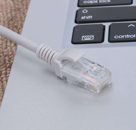 LAN-Kabel Cat 5 – 30 Meter RJ45 Ethernet Patchkabel für schnelle & stabile Netzwerkverbindungen, Robustes PVC, Vergoldete Stecker