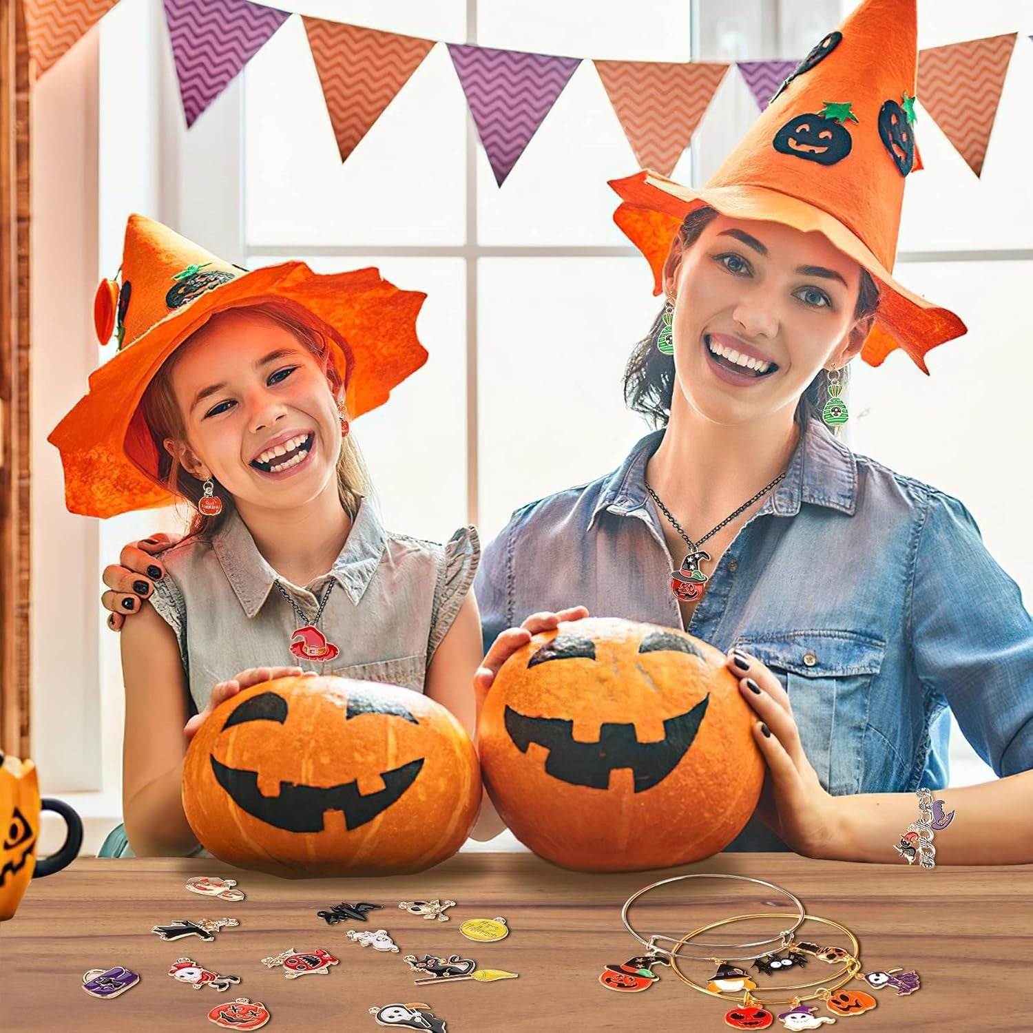 10 Stück Halloween Charms Mix – Gold Emaille Anhänger für Schmuck & Deko
