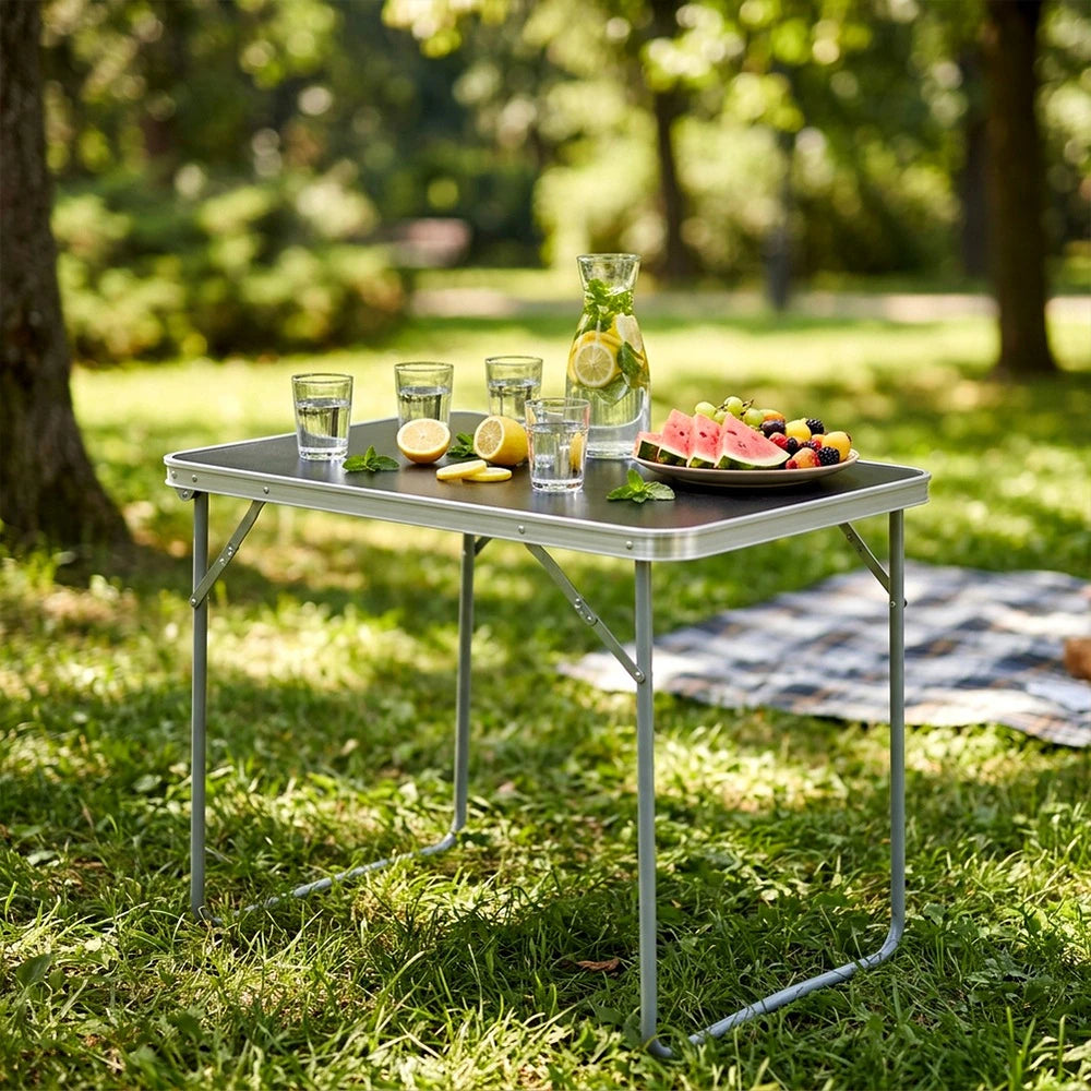 Campingtisch Klappbar 70x50 cm in Holzoptik – Faltbarer Gartentisch für Camping, Balkon, Garten, Picknick und Outdoor