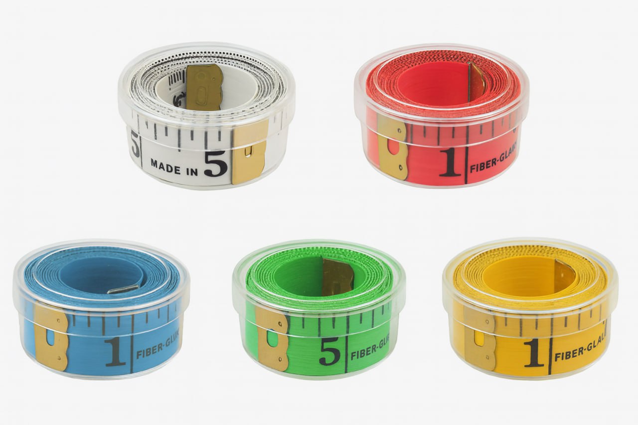 Maßband 150 cm – farbig, in transparenter Box 5×2 cm , Schneidermaßband, Bandmaß