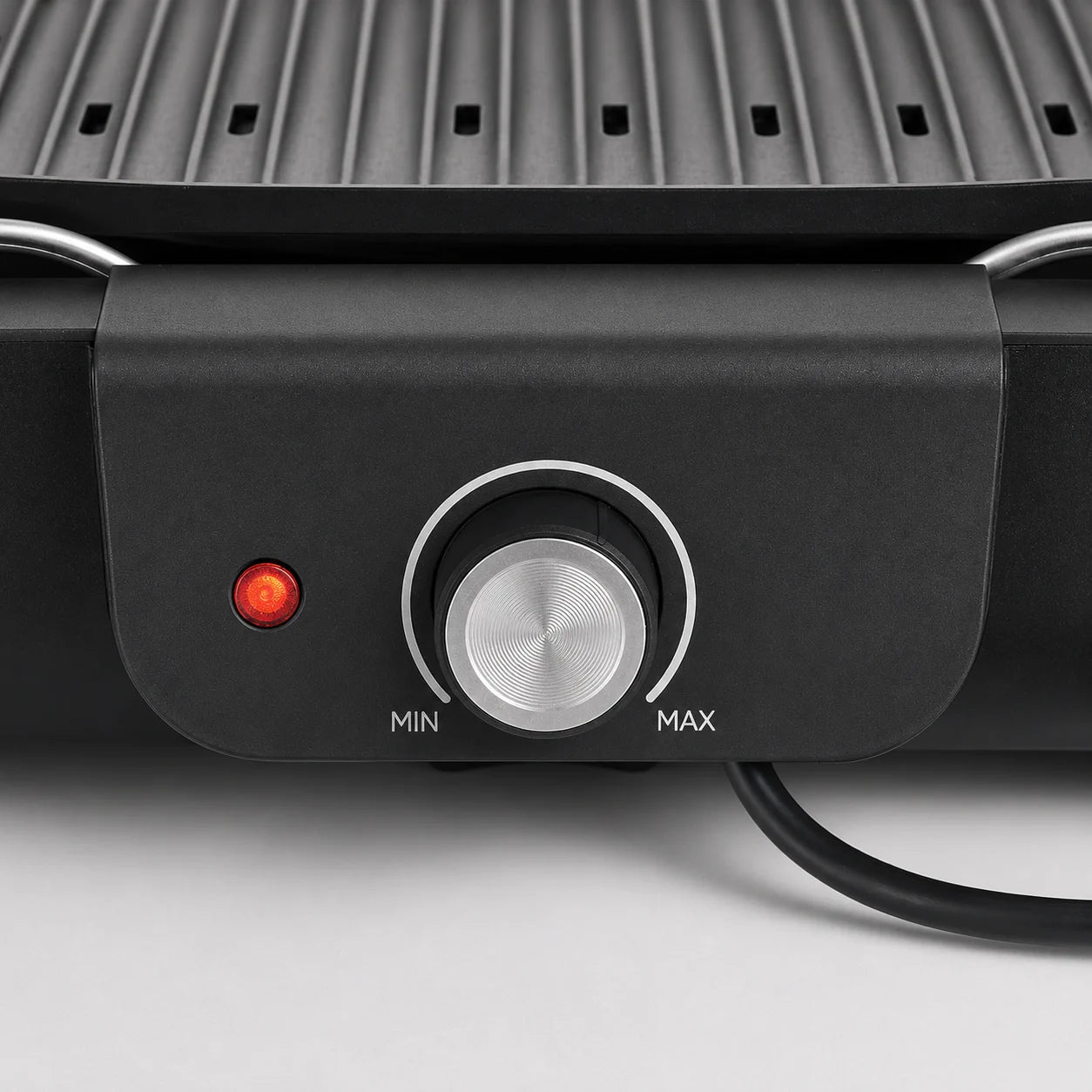 Elektrogrill Tischgrill 2200W Alu Grillplatte Innen Außen BBQ Grill
