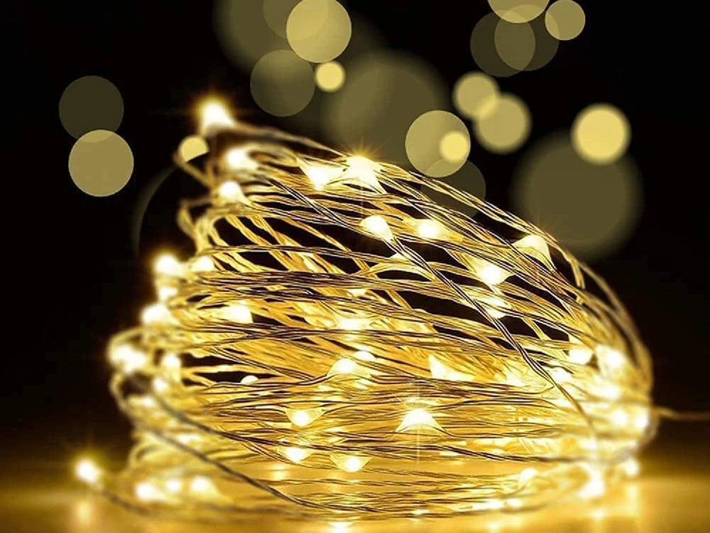 LED Lichterkette 10 m mit 100 LEDs – warmweiße Drahtlichterkette mit Batteriebetrieb für Weihnachten & Dekoration
