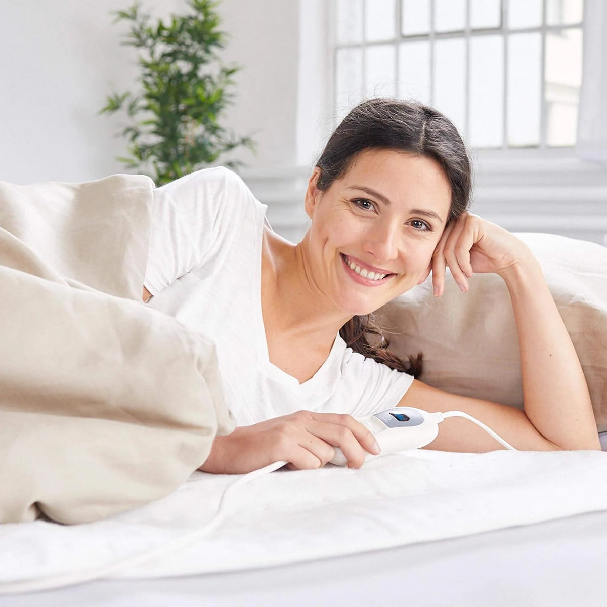 Medisana HU 665 Wärmeunterbett 150 x 80 cm – elektrische Heizdecke mit 3 Temperaturstufen, Kabelfernbedienung & Überhitzungsschutz