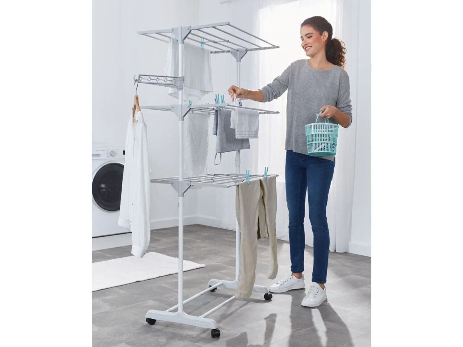 Mobile tower dryer clothes rack foldable clothes rack level laundry tower 