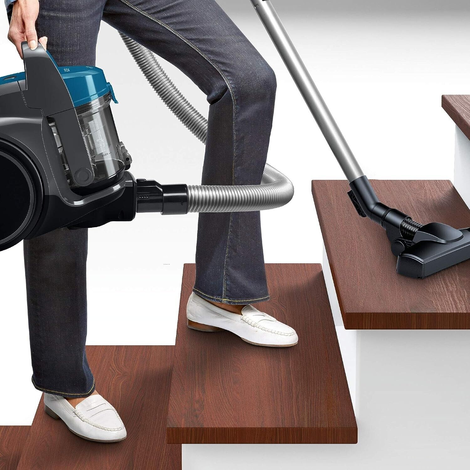 Bosch bagless vacuum cleaner Clean Series 2 BGC05A220A canister vacuum cleaner 700 W NEW