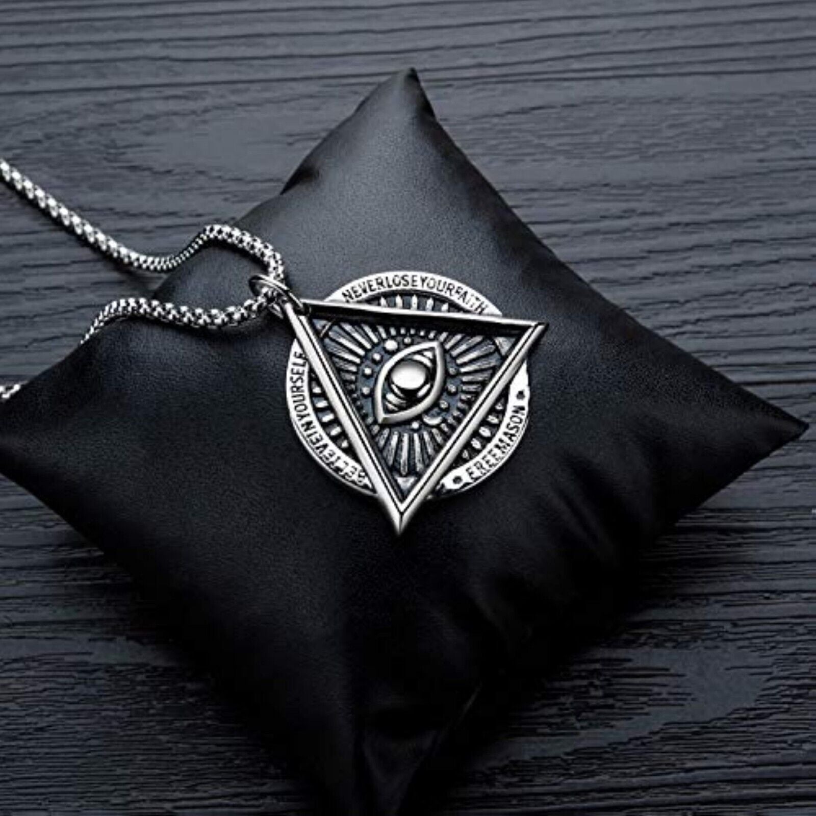 Emibele Kette für Herren Schick Titan Stahl Halskette mit Bösem Auge/Flammendrac