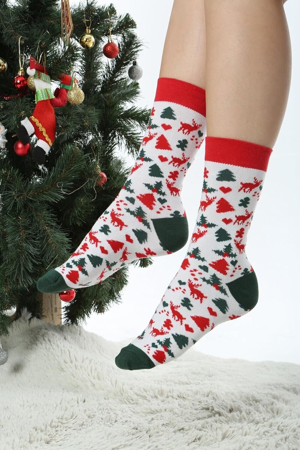 Neujahrs-Geweihs-Weihnachtsbaum-Muster bunte Socken