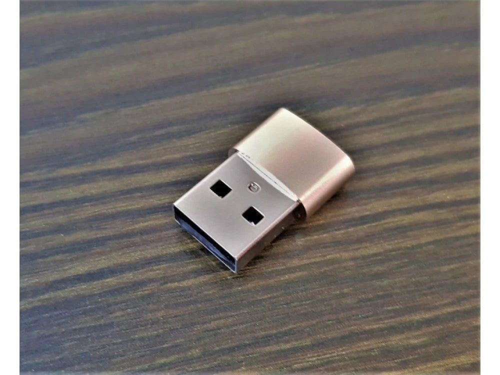 USB-A auf USB-C Adapter – kompakter Lade- und Datenadapter mit USB-C Buchse für Smartphone, Tablet & Laptop
